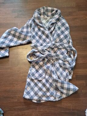 Victoria's Secret Pink & Black Plaid Fleece Robe Jacket